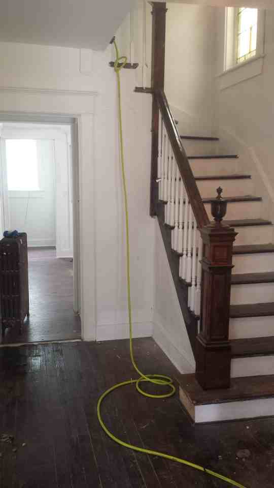 81 North Manning Boulevard - Photo 2 of 4