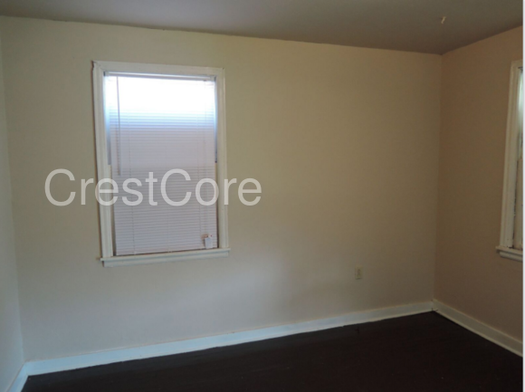 1377 Eloise Rd - Photo 2 of 8