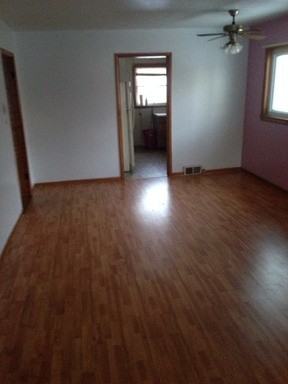 524 Clayton Ave - Photo 2 of 9