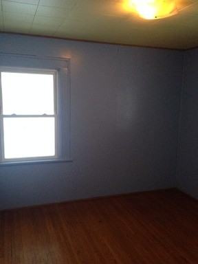 524 Clayton Ave - Photo 3 of 9