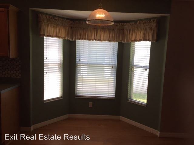 9429 Southern Garden Cir - Photo 3 of 9