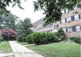 5012 Columbia Pike #2 - Photo 2 of 8