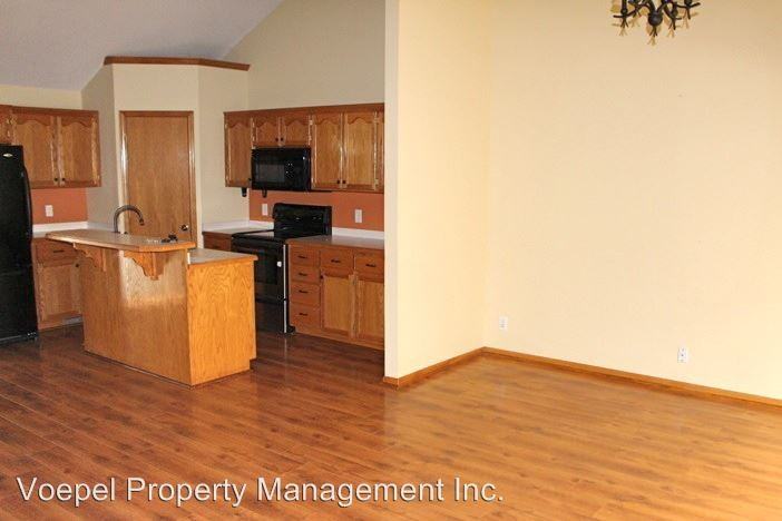 1133 Silverleaf Ln - Photo 3 of 14