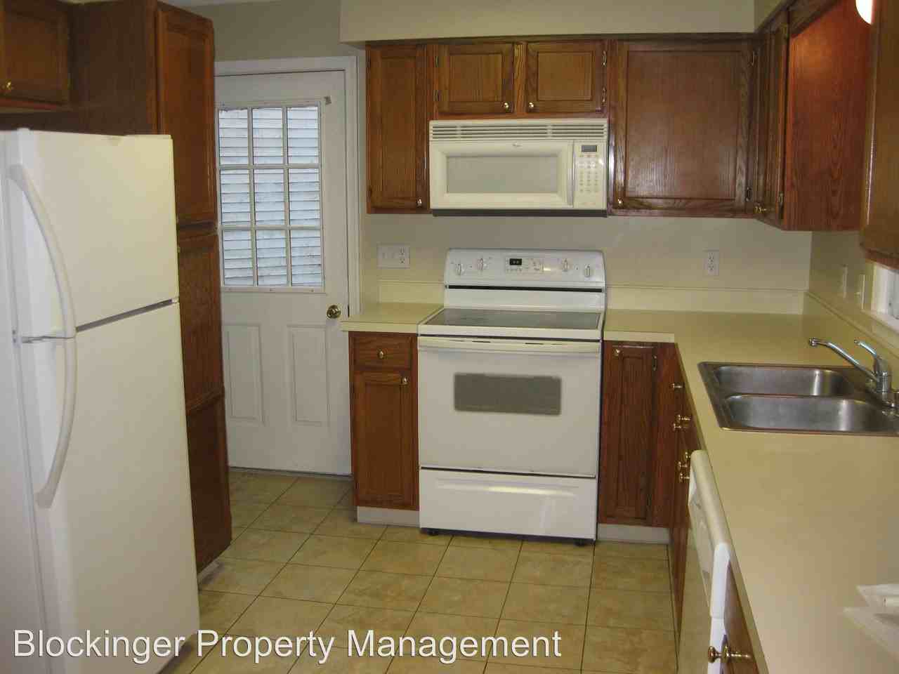 10639 Old Barn Ct - Photo 2 of 12