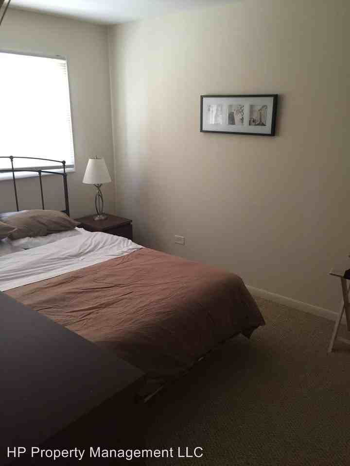 5140 S Kenwood Ave - Photo 2 of 7