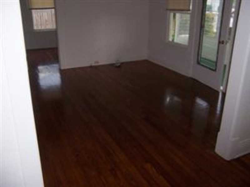 523 Valley Forge Rd - Photo 2 of 10
