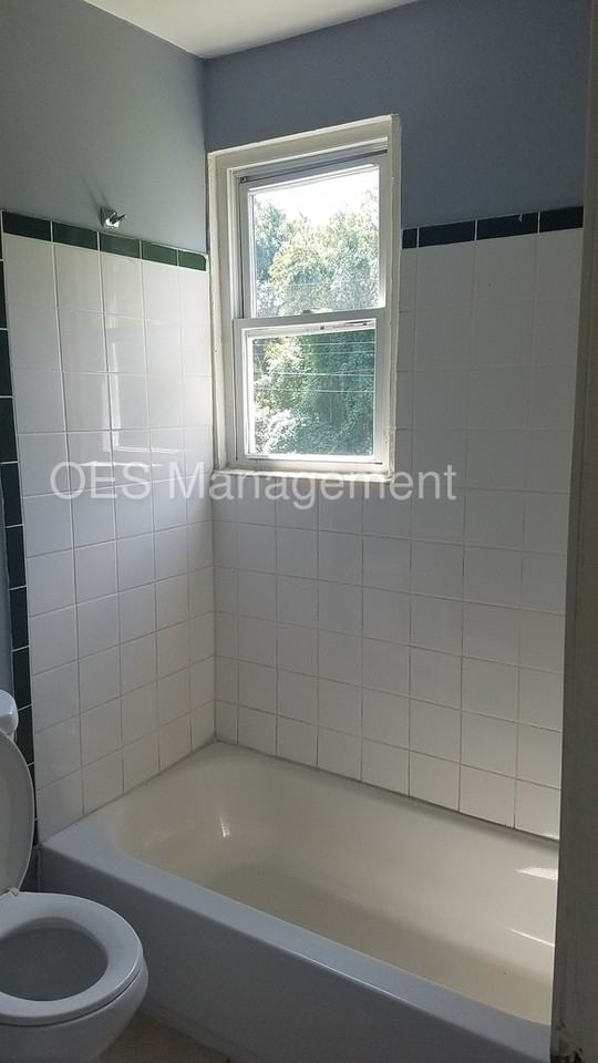 2680 W Baltimore St - Photo 3 of 7