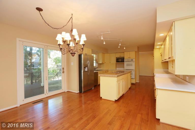 11452 Wollaston Cir - Photo 3 of 30