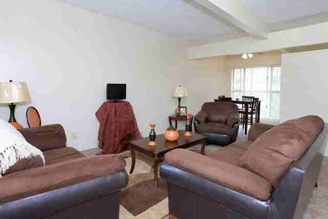 Chevy Chase - Photo 3 of 20