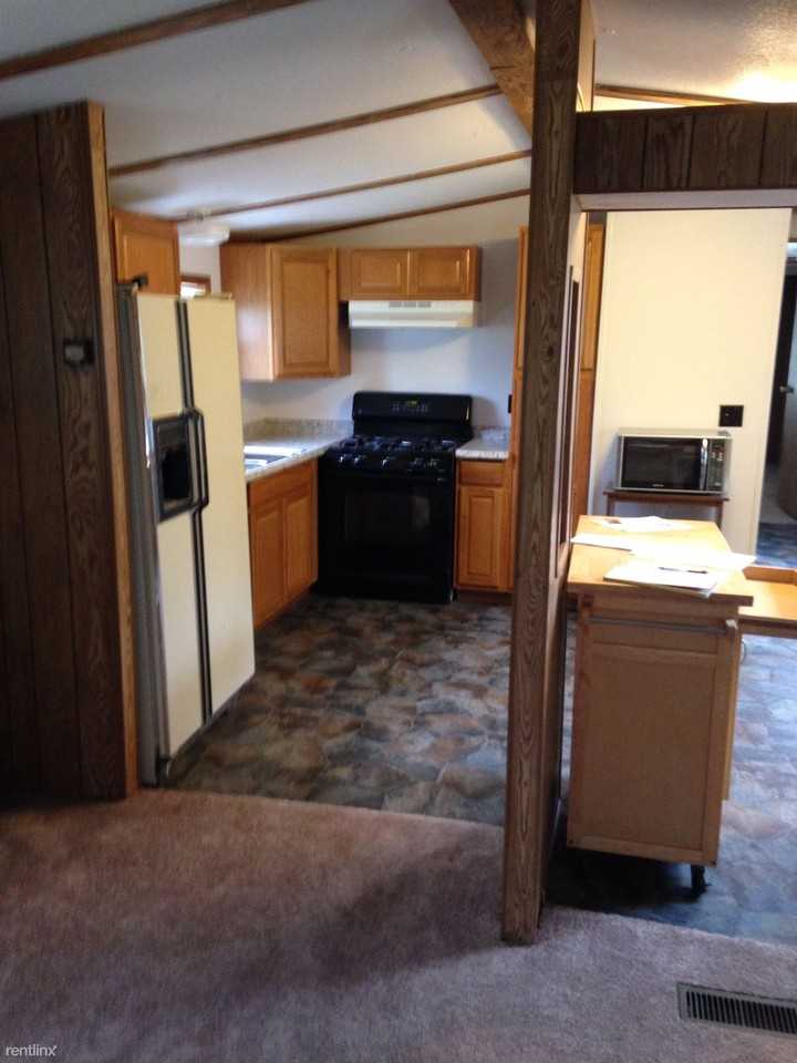 1066 McWhorter Rd - Photo 3 of 9