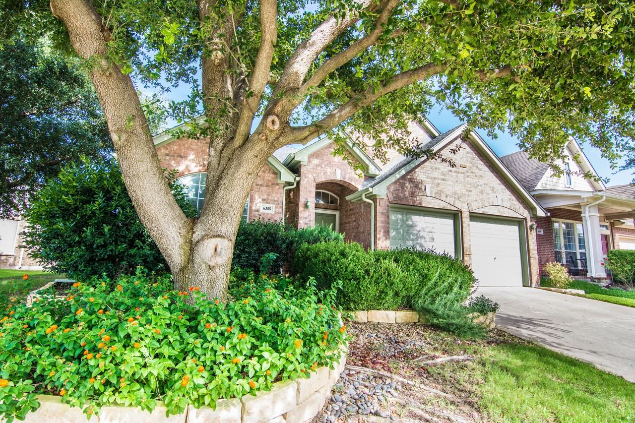 6355 Estates Ln - Photo 2 of 28