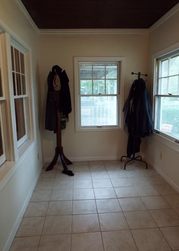 1606 Atchison Ave - Photo 2 of 22