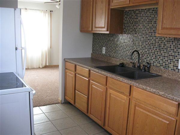 324 Garfield Ave - Photo 2 of 7