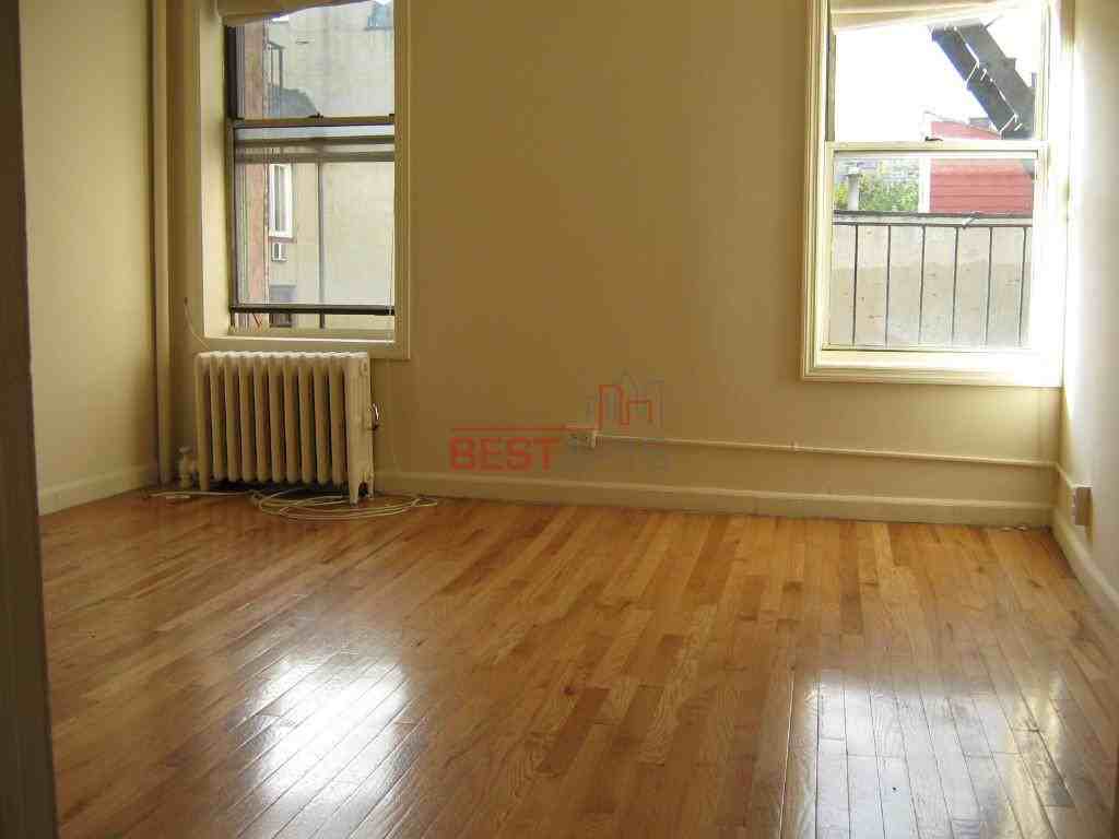 3409 Broadway - Photo 3 of 4