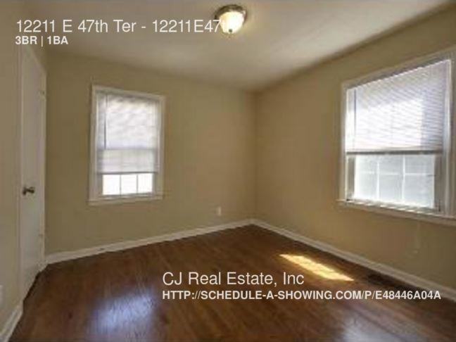 12211 E 47 Terrace S #12211E47th - Photo 3 of 9