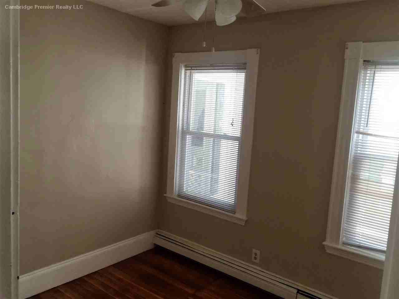 199 Harvard Street - Photo 3 of 5