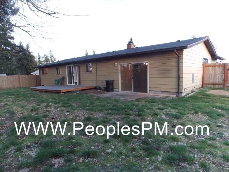 2445 24th St SE - Photo 2 of 8