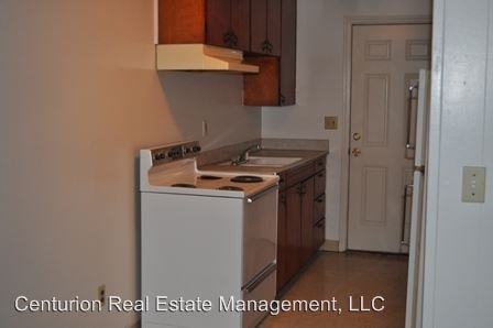 568-598 Ford St SE - Photo 2 of 8