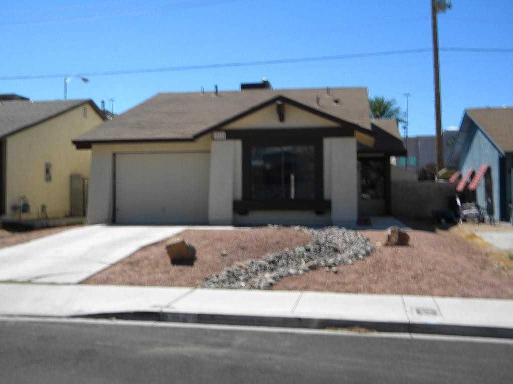 1912 Harvest Dr - Photo 2 of 15