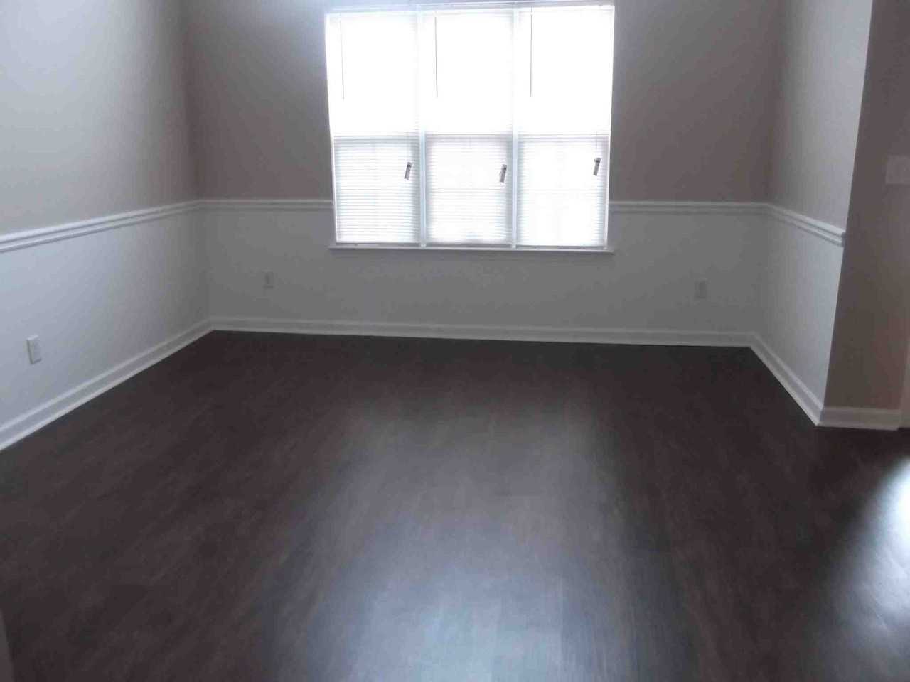 5013 Grist Mill Dr - Photo 3 of 19