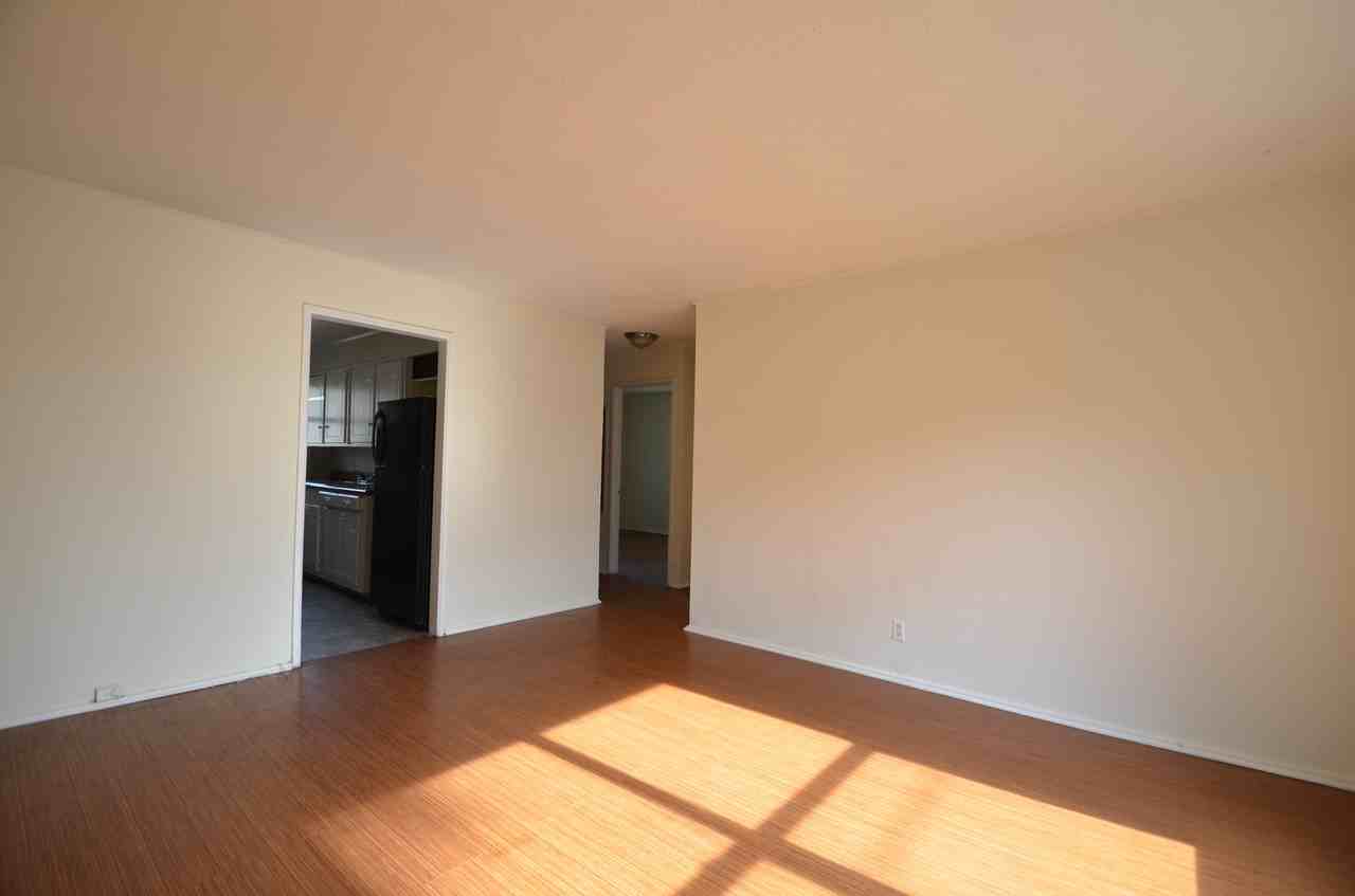 1522 Evergreen Street - Photo 2 of 6