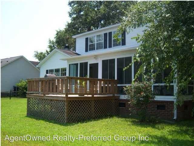 1109 Wayfarer Ln - Photo 2 of 4