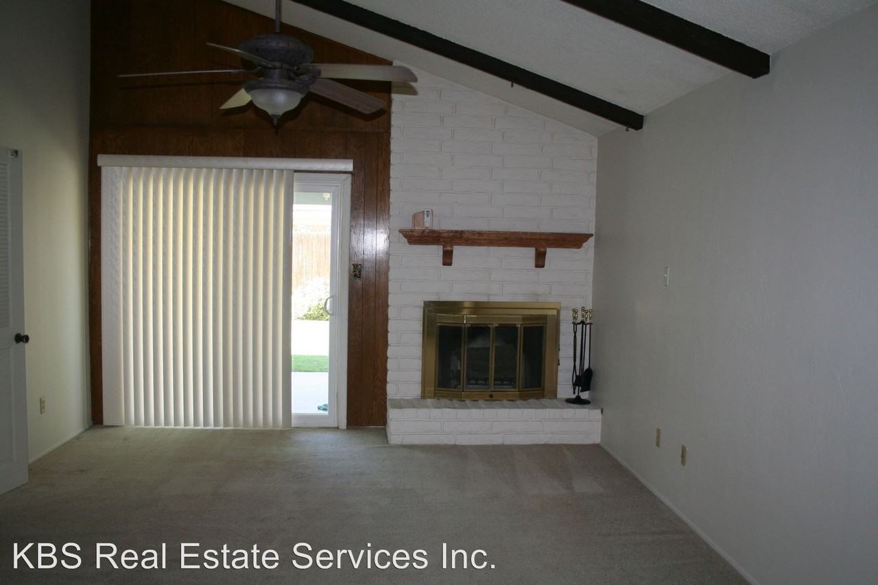 609 Sesnon St - Photo 3 of 10