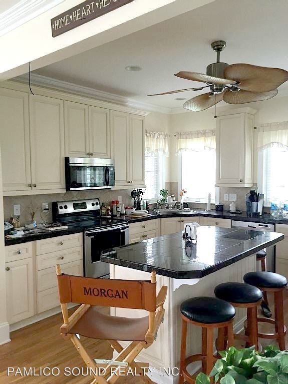 731 Summer Ise Ln - Photo 2 of 9