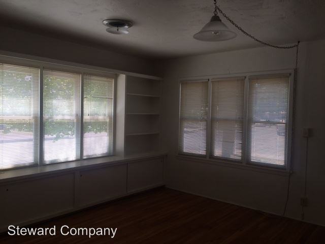 760 Cypress Ave - Photo 3 of 12
