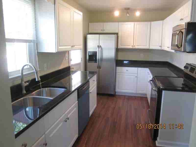 924 Chesaco Ave - Photo 3 of 4