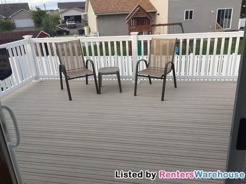 610 8th St NW - Photo 2 of 18