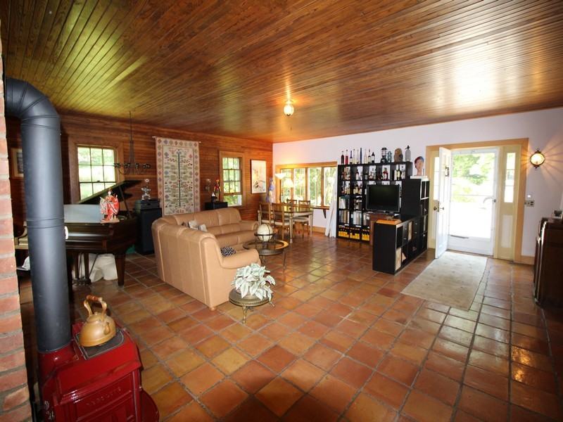 1410 Ridge Rd - Photo 2 of 13