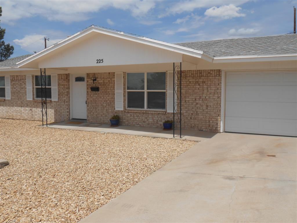 225 3 Rivers Dr - Photo 2 of 12