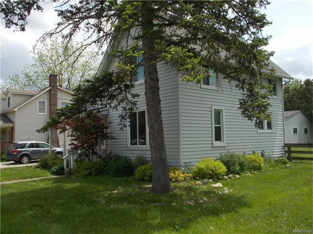 631 Turrill Ave - Photo 2 of 19