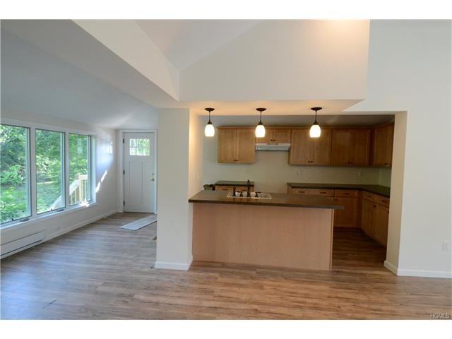 404 Collabar Rd - Photo 2 of 12