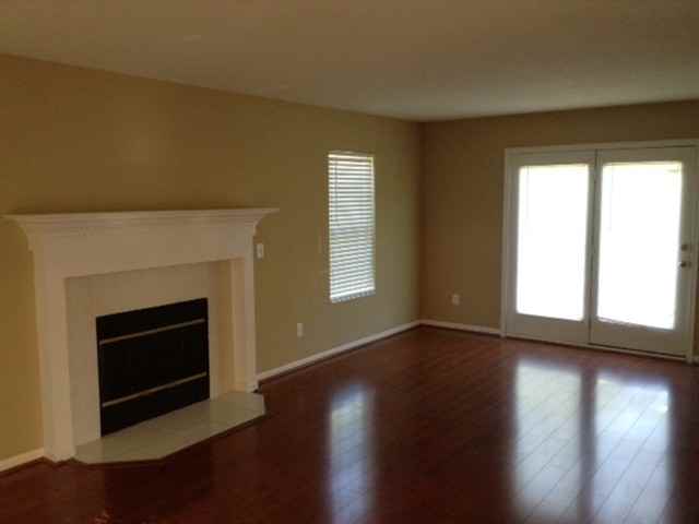 725 Kent Cir - Photo 2 of 12