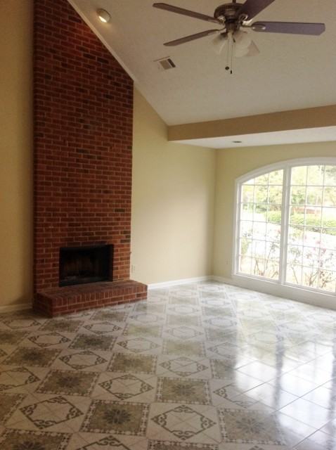 820 Waterbury Ct - Photo 2 of 13