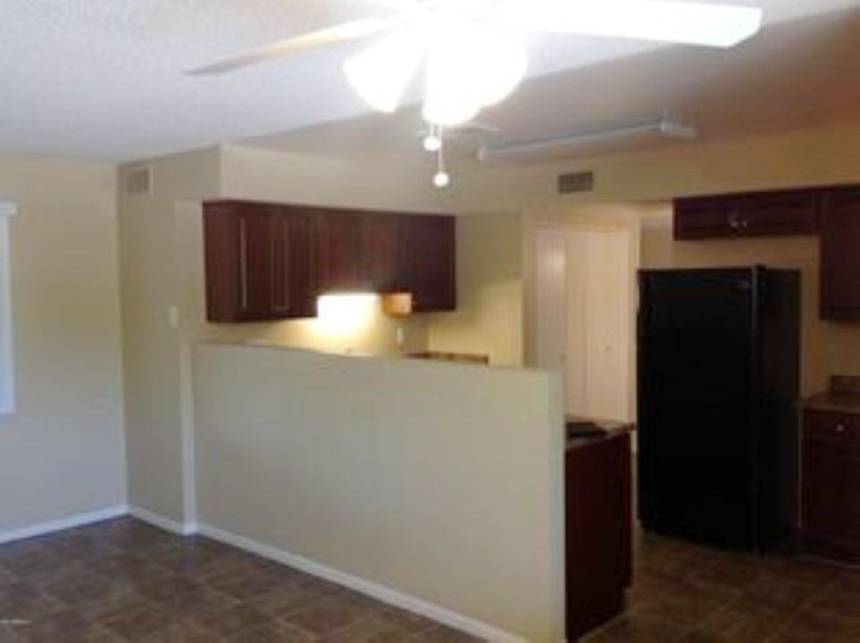 3515 W Country Gables Dr - Photo 2 of 7