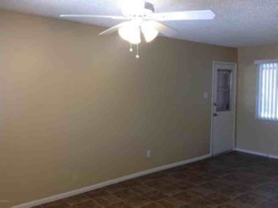 3515 W Country Gables Dr - Photo 3 of 7