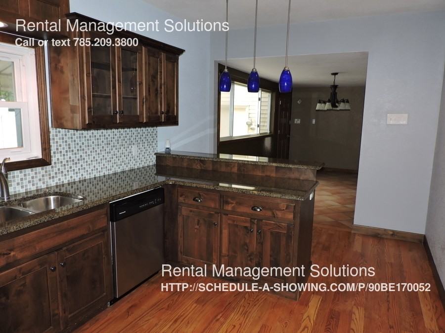 2235 W 1st Ave - Photo 3 of 18