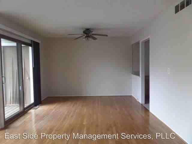 5880 Windward Ct - Photo 3 of 9