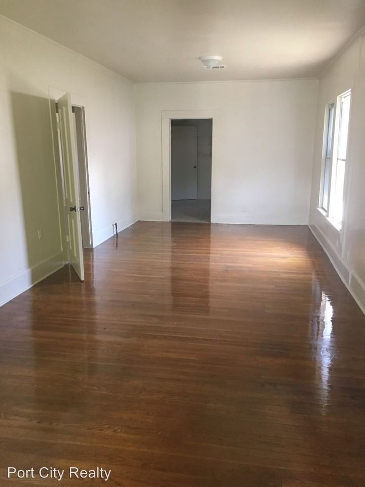 1918 Logan St - Photo 2 of 14