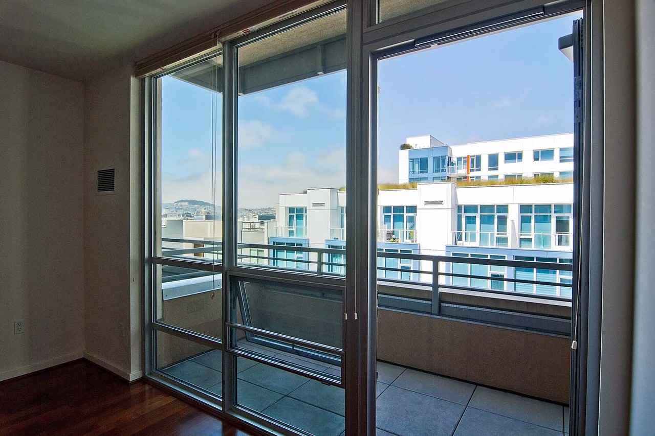 325 Berry Street #614 - Photo 3 of 34