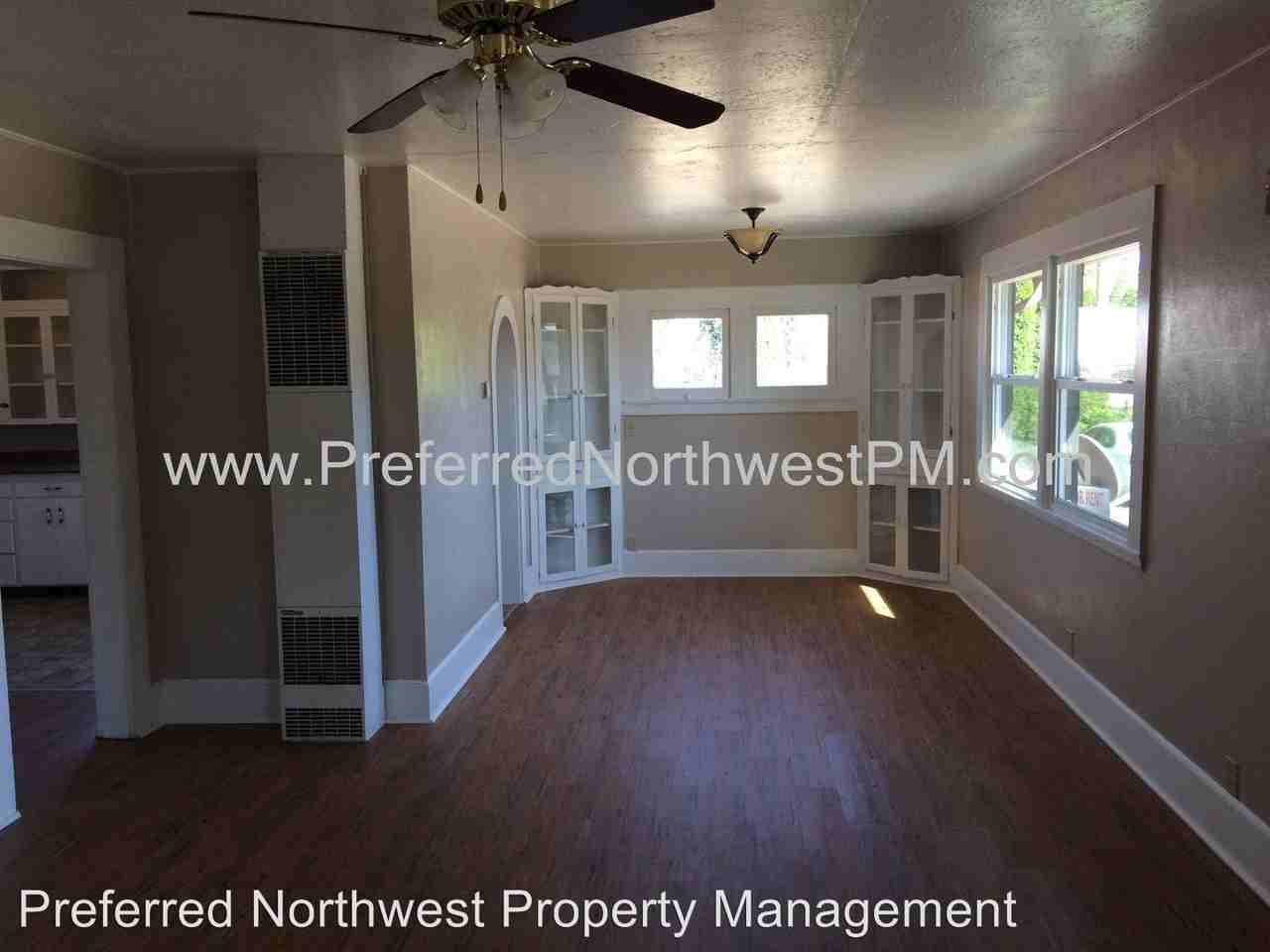 566 W Oregon Ave - Photo 2 of 15