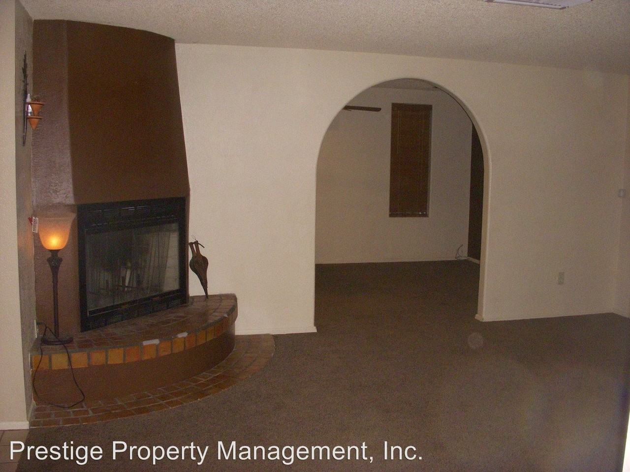 2537 W Vereda De La Tierra - Photo 2 of 25