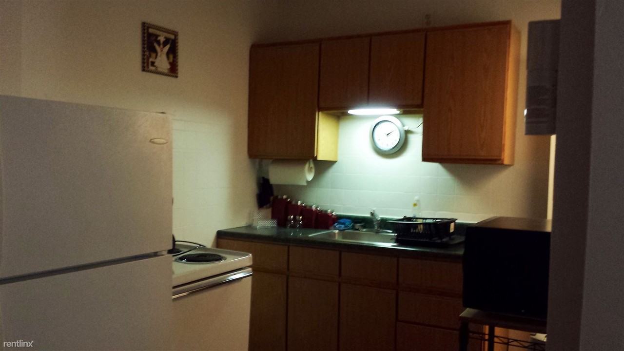 116 W Mary St - Photo 3 of 6