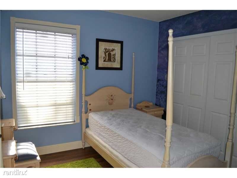 8430 NW 193rd Ln - Photo 3 of 21