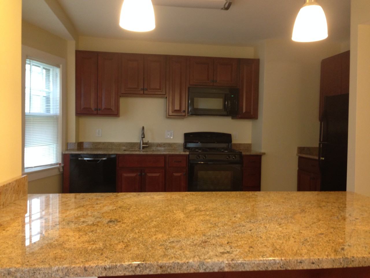 2252 Bryn Mawr Ave - Photo 2 of 6