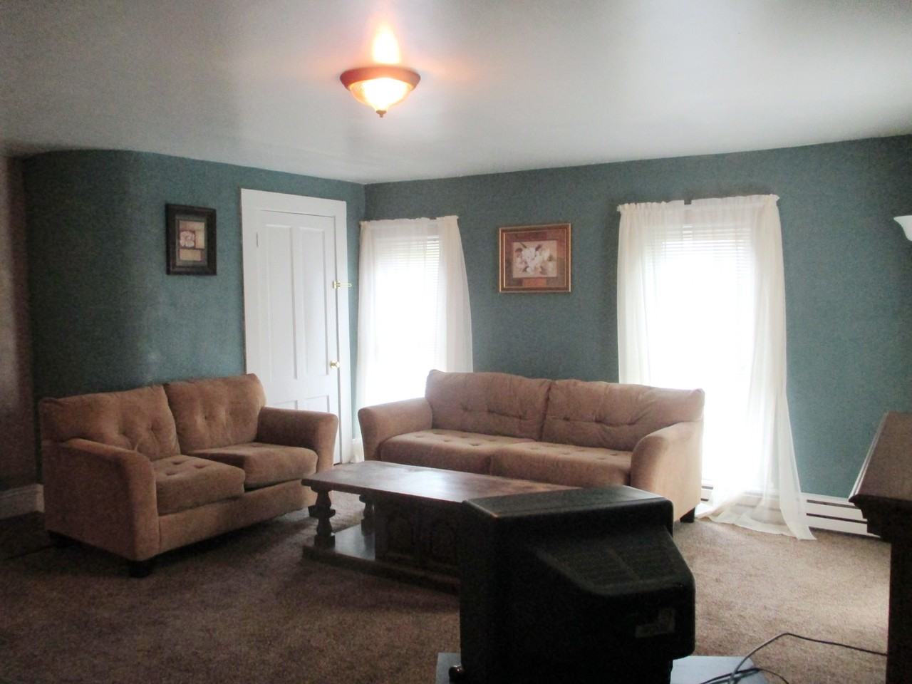 52 Jefferson Rd - Photo 3 of 9