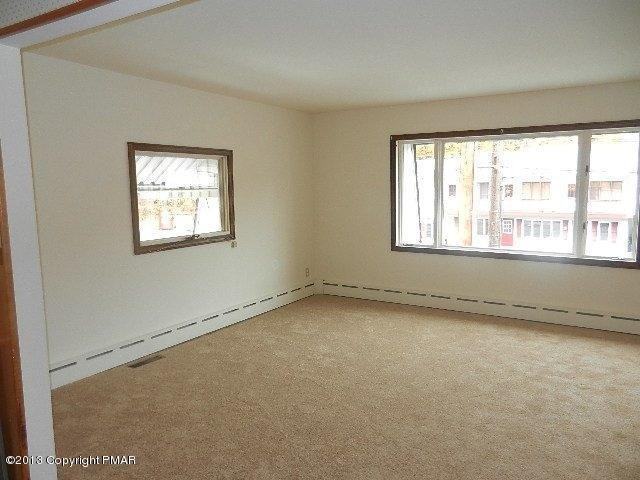 407 S 1st St - Photo 3 of 22